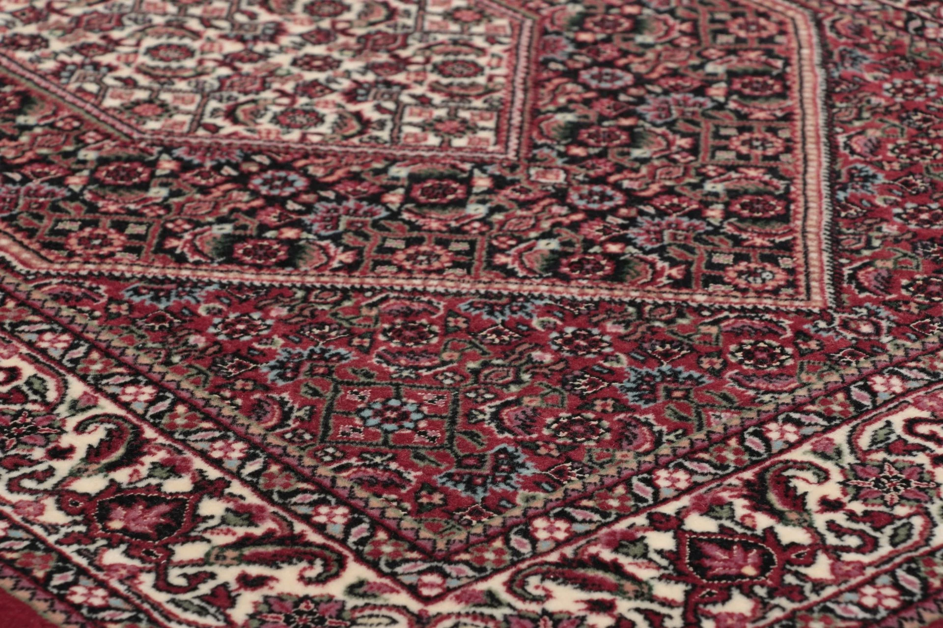 Bijar Perserteppich 82 × 305 cm aus Wolle & Seide, handgeknüpft