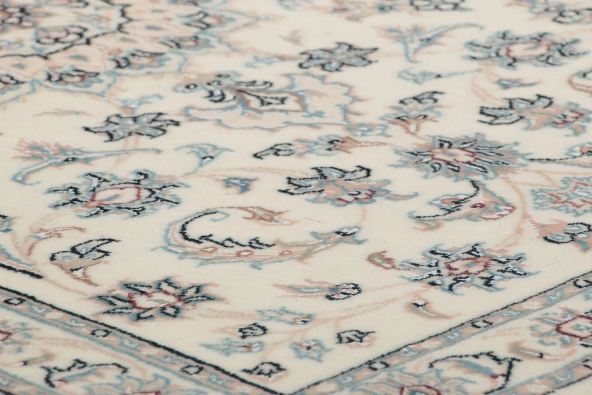 Nain Perserteppich aus Iran, 78 × 304 cm
