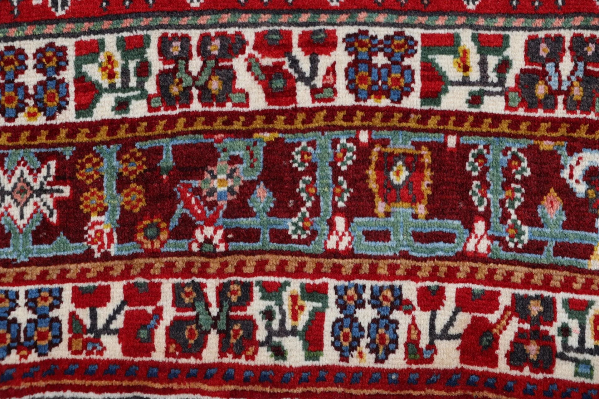 Qashqai Perserteppich aus Iran, 205 × 308 cm