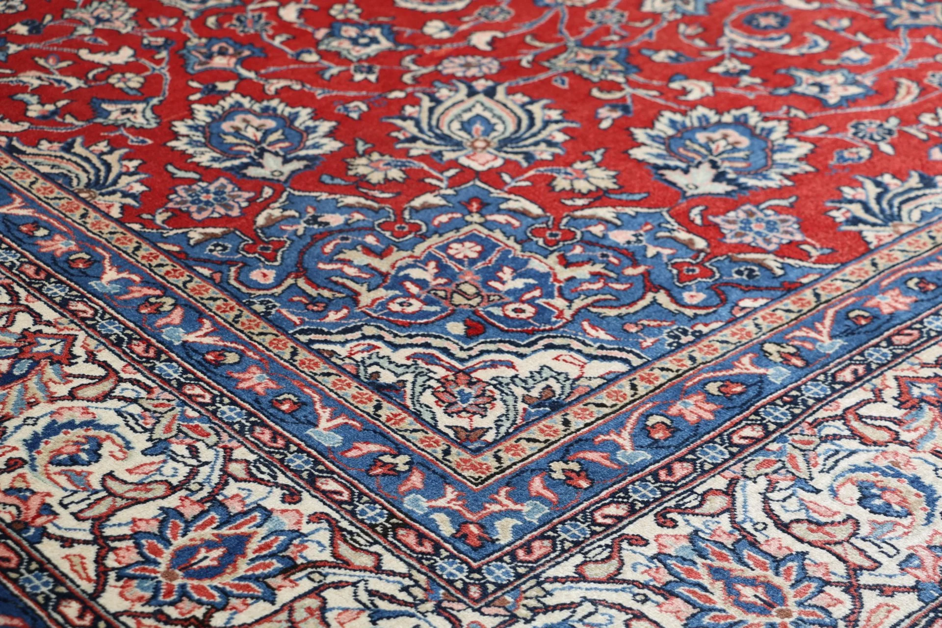 Sarough Perserteppich aus Iran, 270 × 362 cm