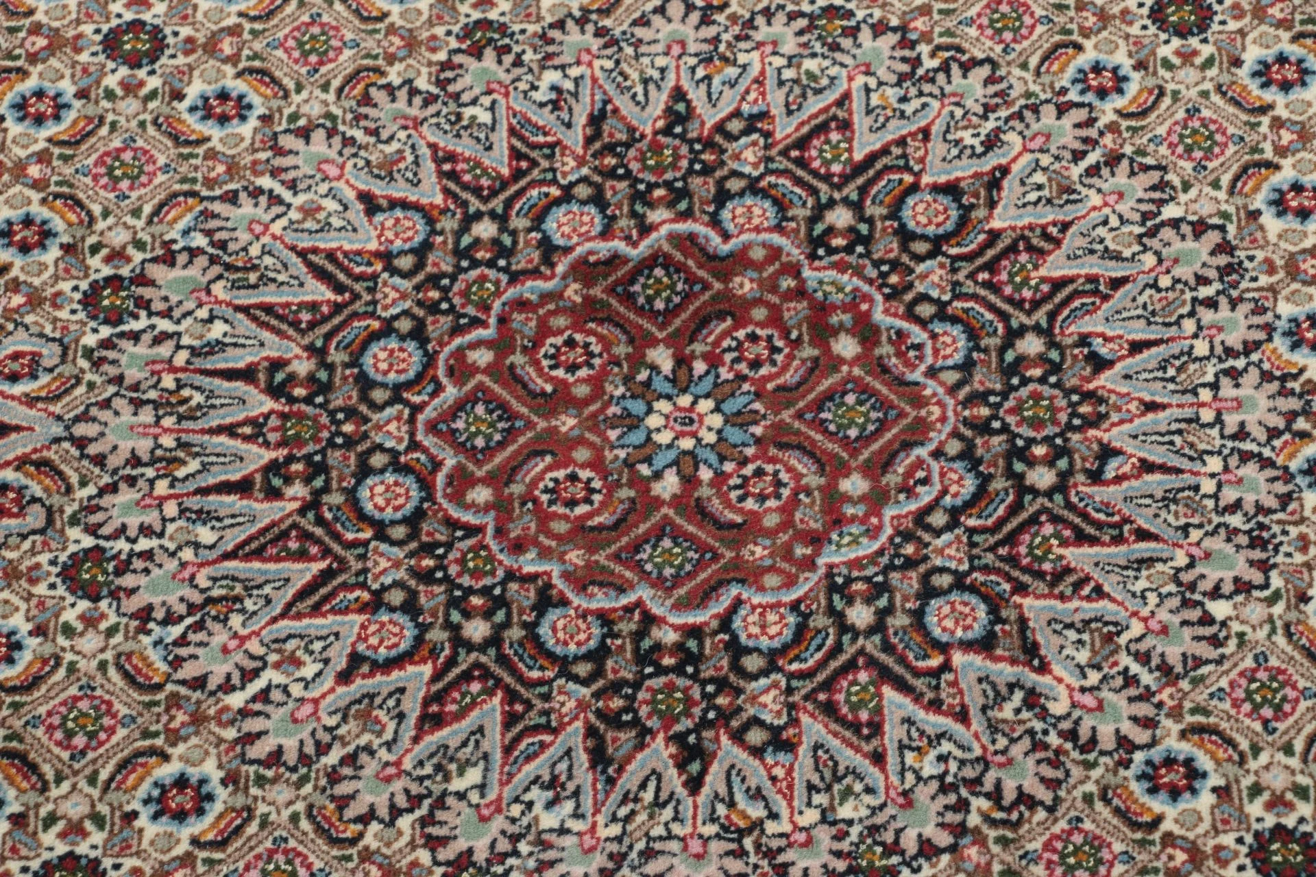 Handgeknüpfter Moud Perserteppich 135 × 219 cm