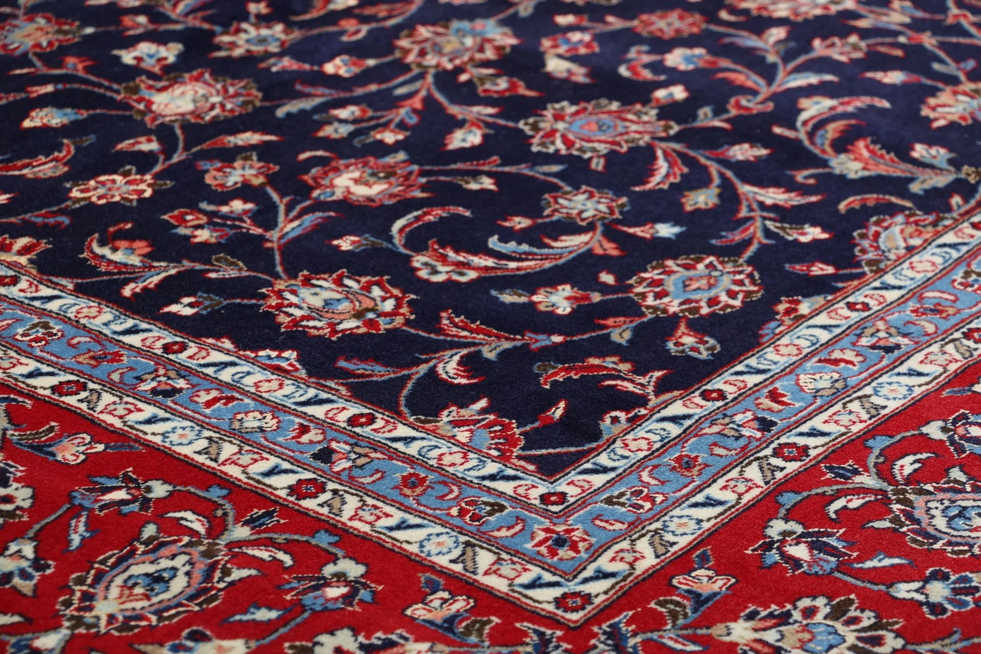 Kashan Perserteppich 250 × 350 cm aus Wolle, handgeknüpft