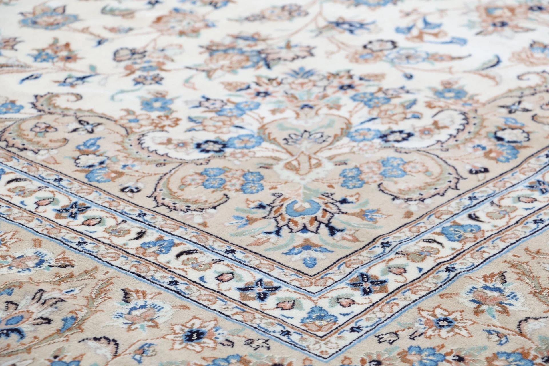 Handgeknüpfter Kashan Perserteppich 249 × 355 cm