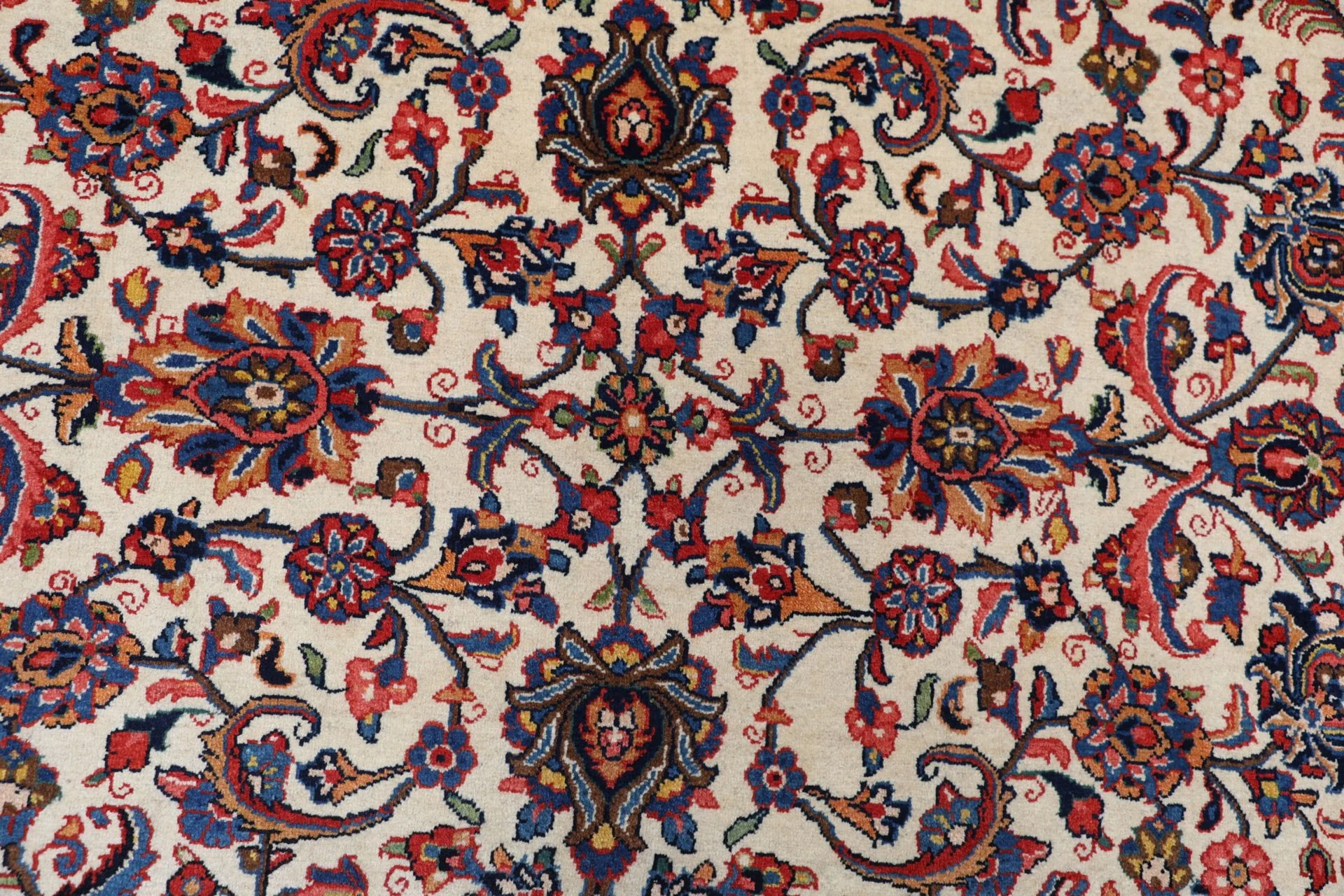Sarough Perserteppich 206 × 312 cm aus Wolle, handgeknüpft