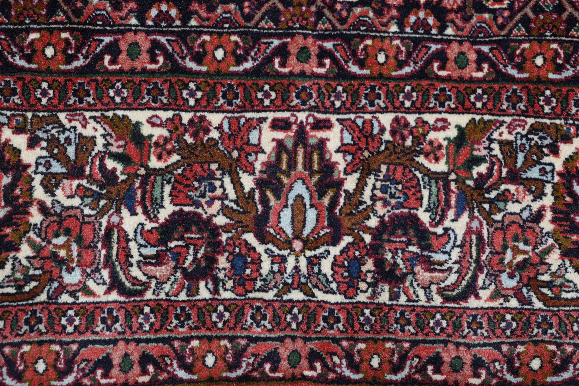 Handgeknüpfter Bijar Perserteppich 202 × 315 cm