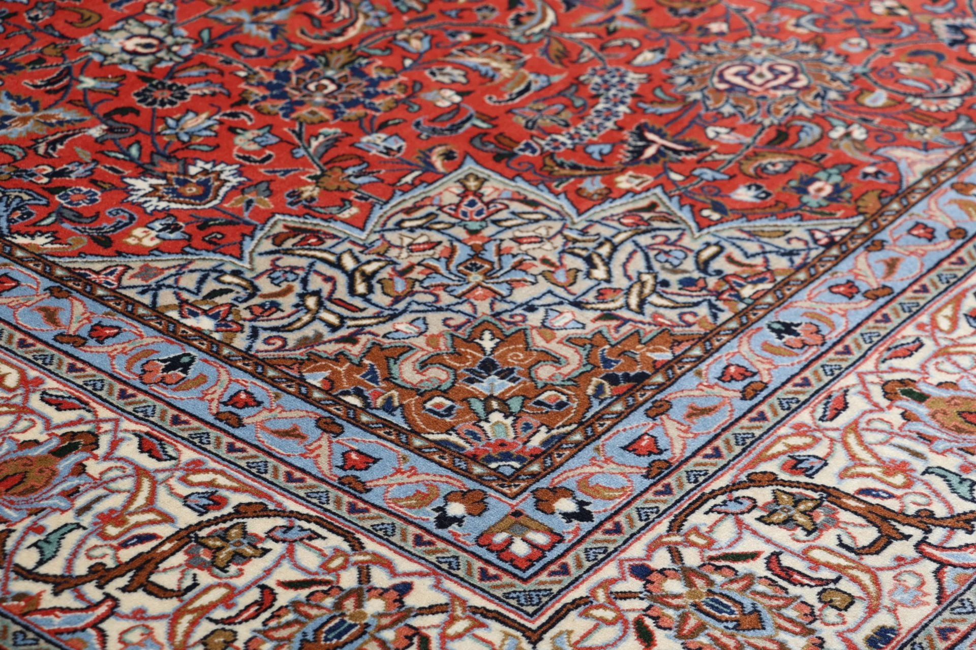 Handgeknüpfter Sarough Perserteppich 261 × 348 cm