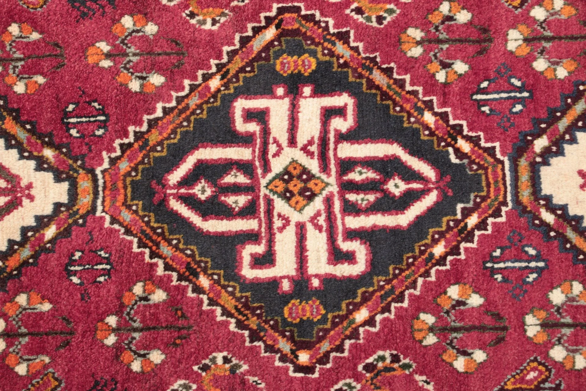 Bijar Perserteppich 142 × 208 cm aus Wolle & Seide, handgeknüpft