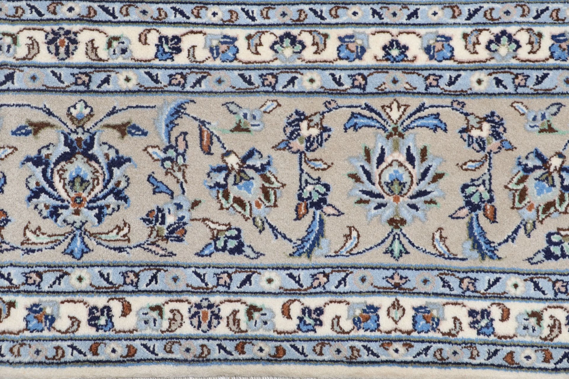 Kashan Perserteppich aus Iran, 251 × 350 cm
