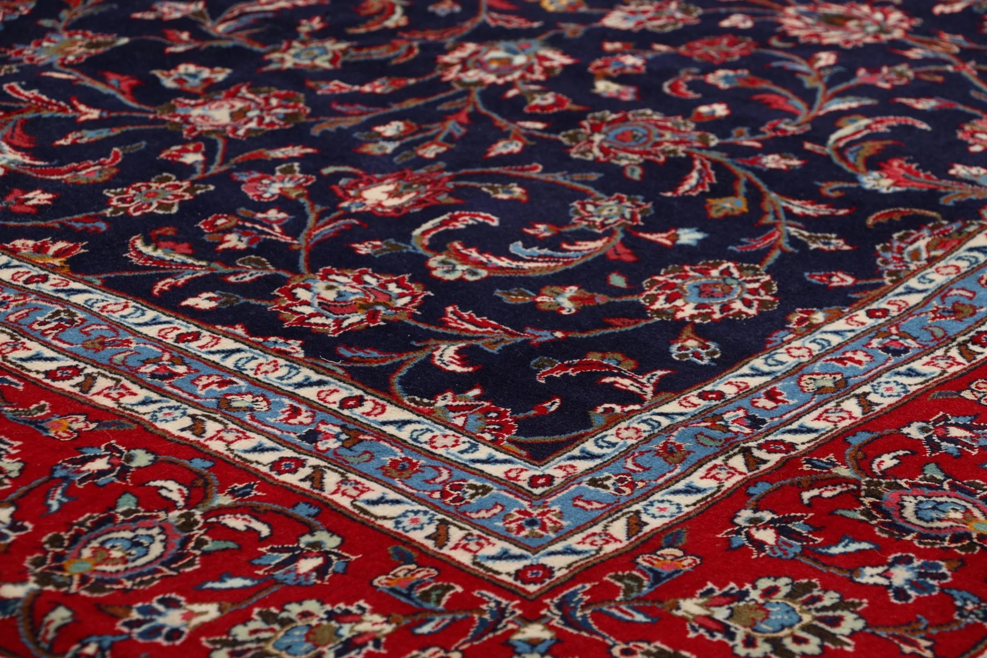 Handgeknüpfter Kashan Perserteppich, 246 × 342 cm, Wolle