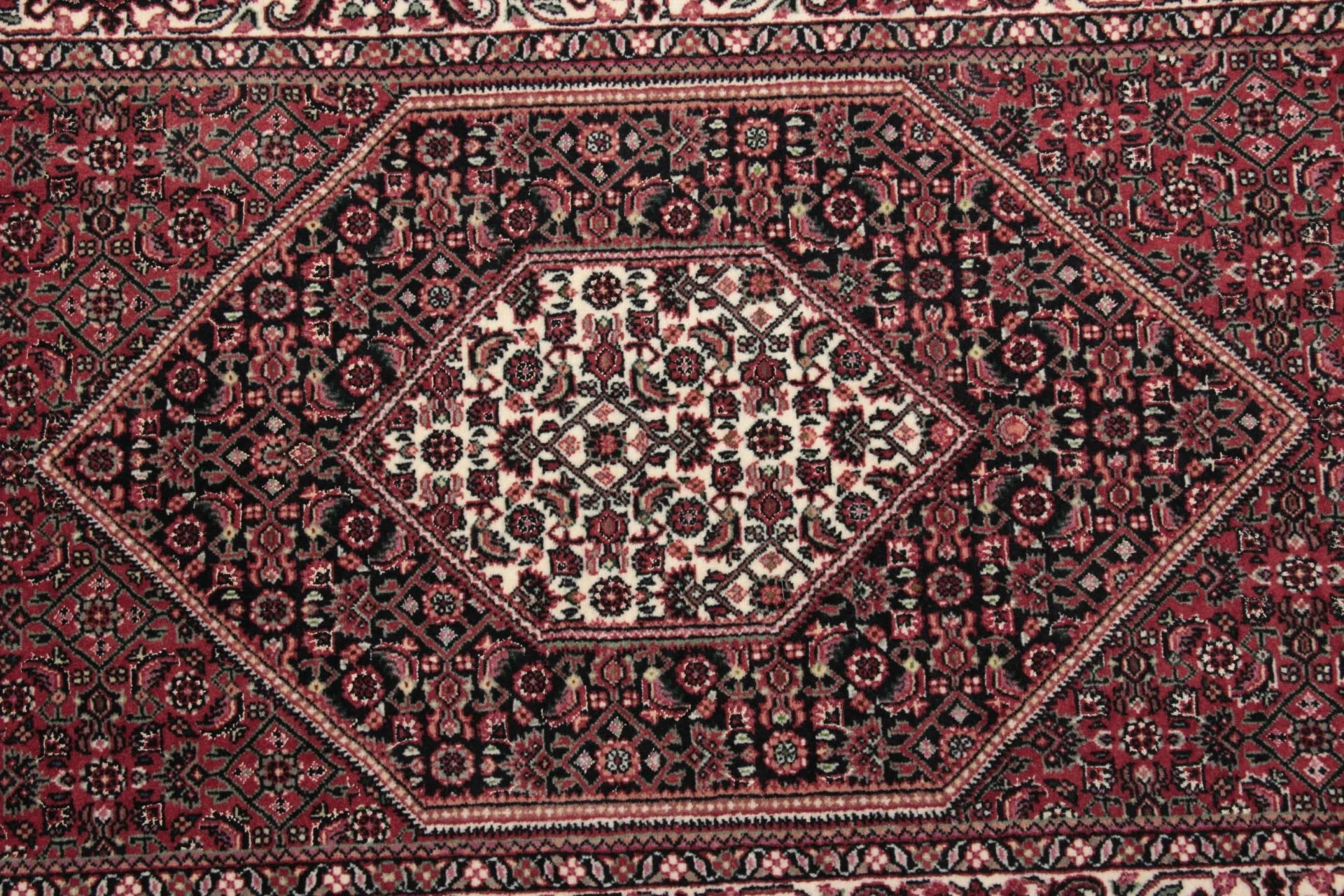 Bijar Perserteppich aus Iran, 82 × 300 cm