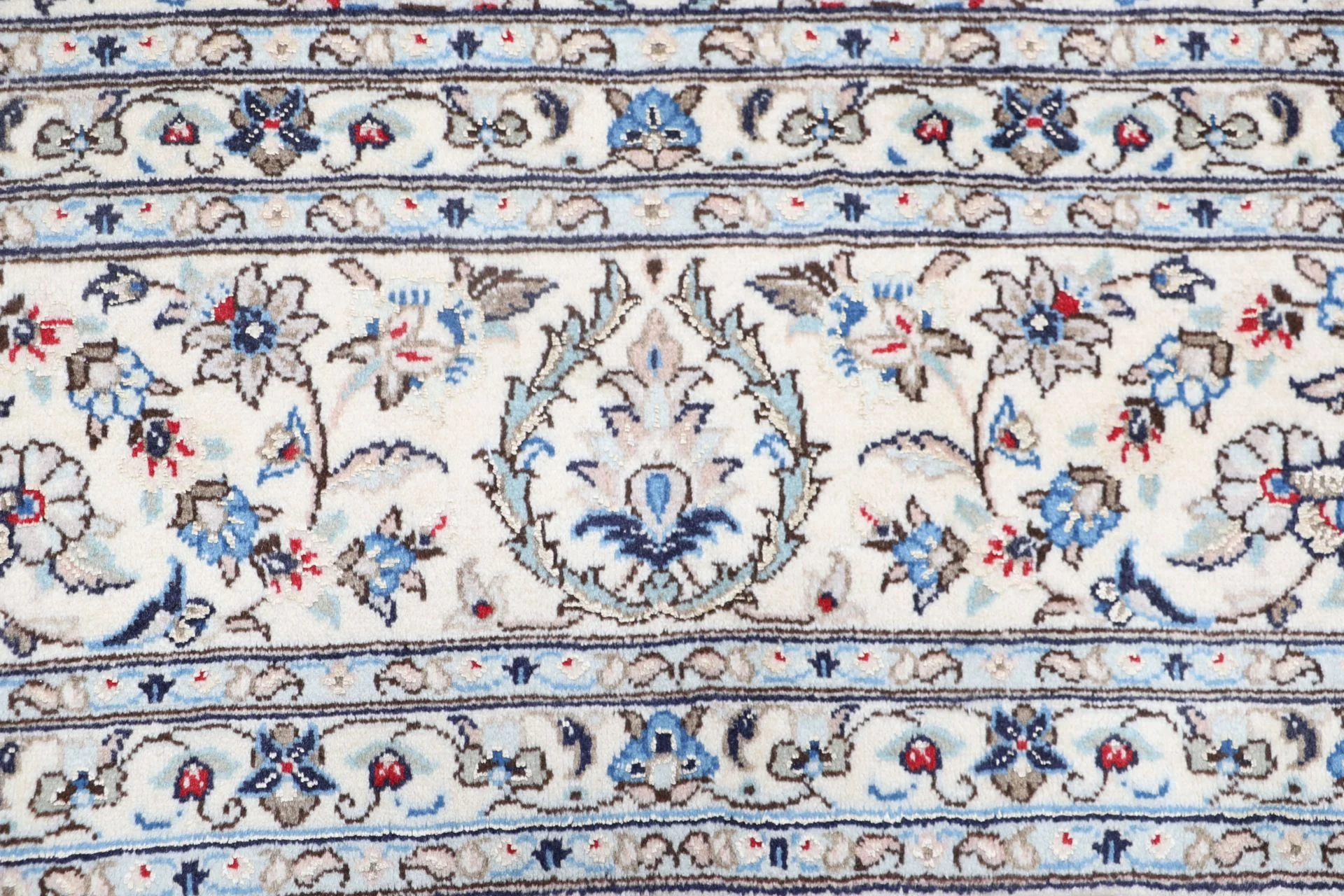 Kashan Perserteppich 255 × 355 cm aus Wolle, handgeknüpft
