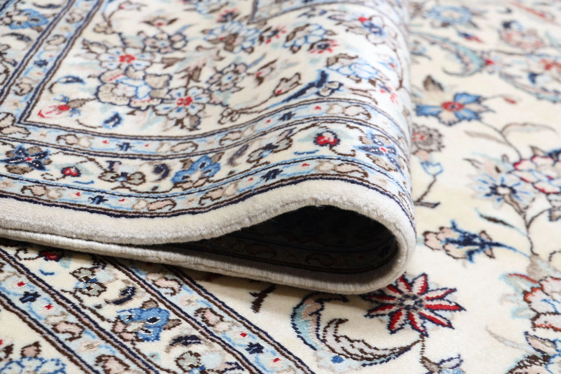 Kashan Perserteppich 255 × 355 cm aus Wolle, handgeknüpft