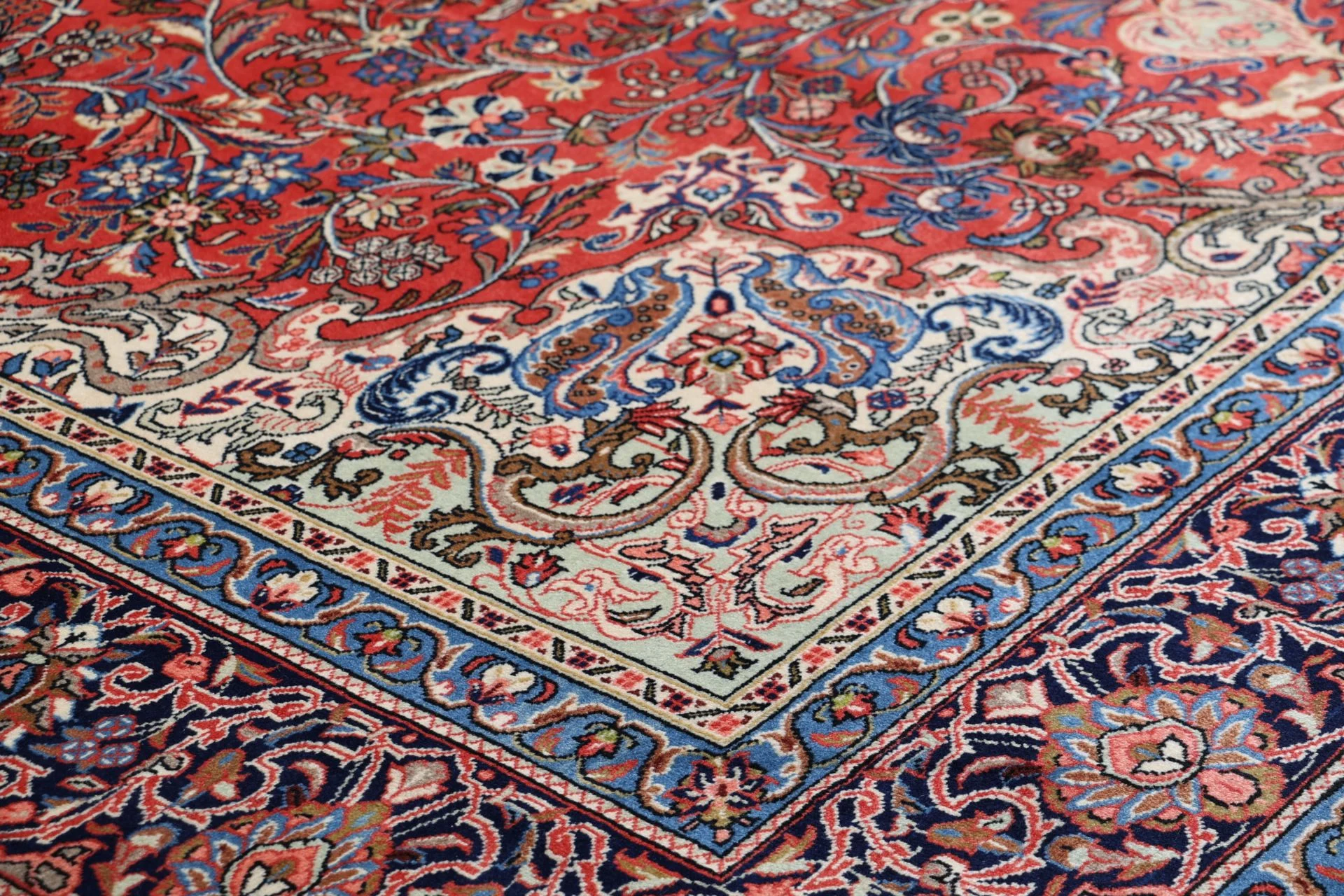 Handgeknüpfter Sarough Perserteppich 265 × 366 cm