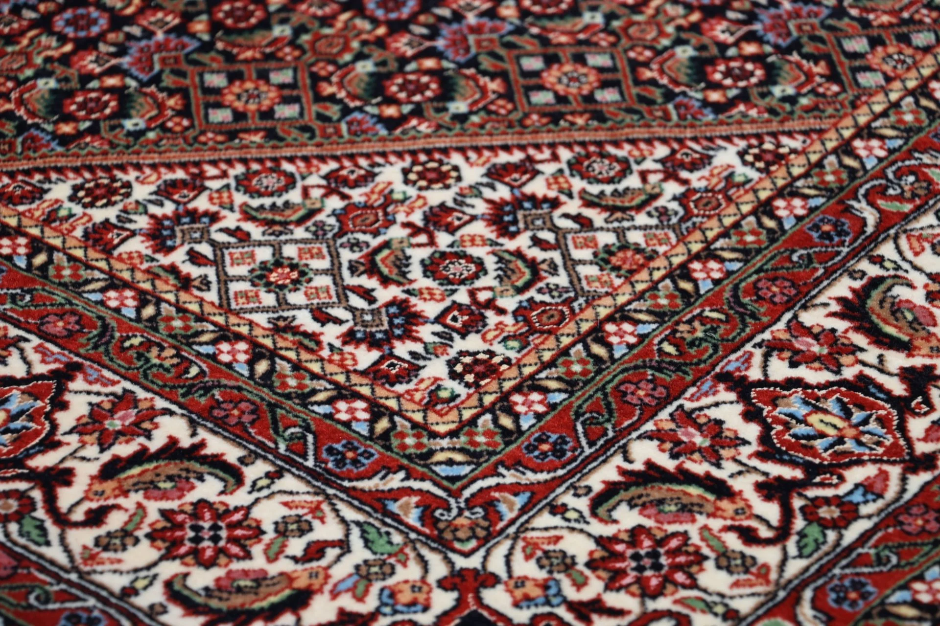Handgeknüpfter Bijar Perserteppich 155 × 222 cm