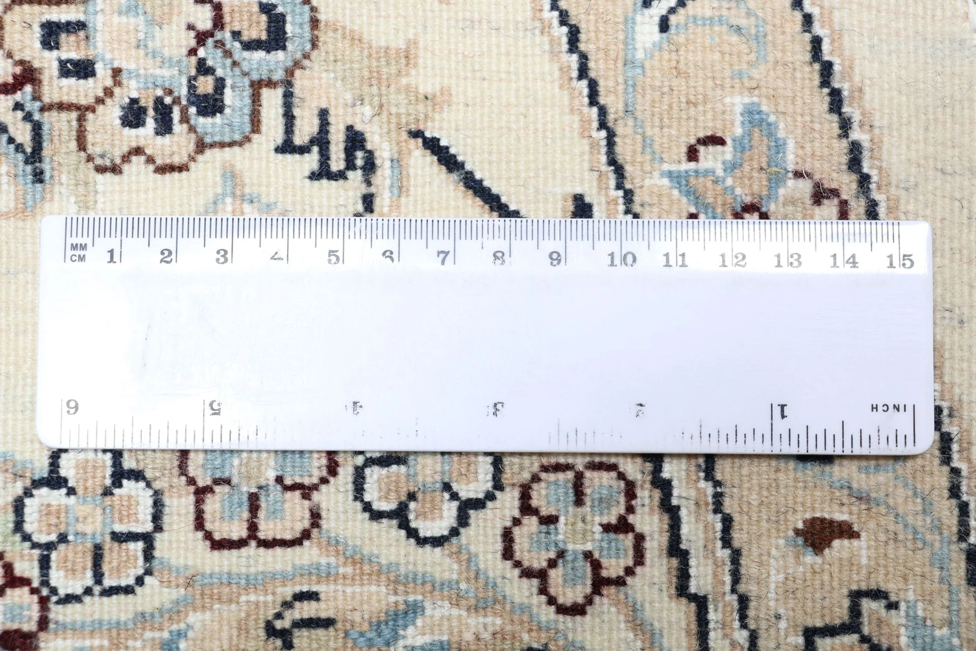 Nain Perserteppich aus Iran, 202 × 202 cm
