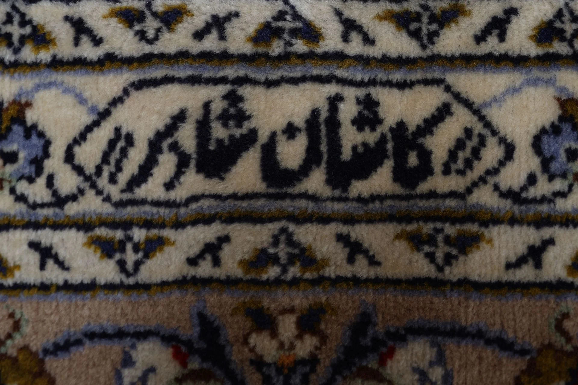 Kashan Perserteppich 240 × 340 cm aus Wolle, handgeknüpft
