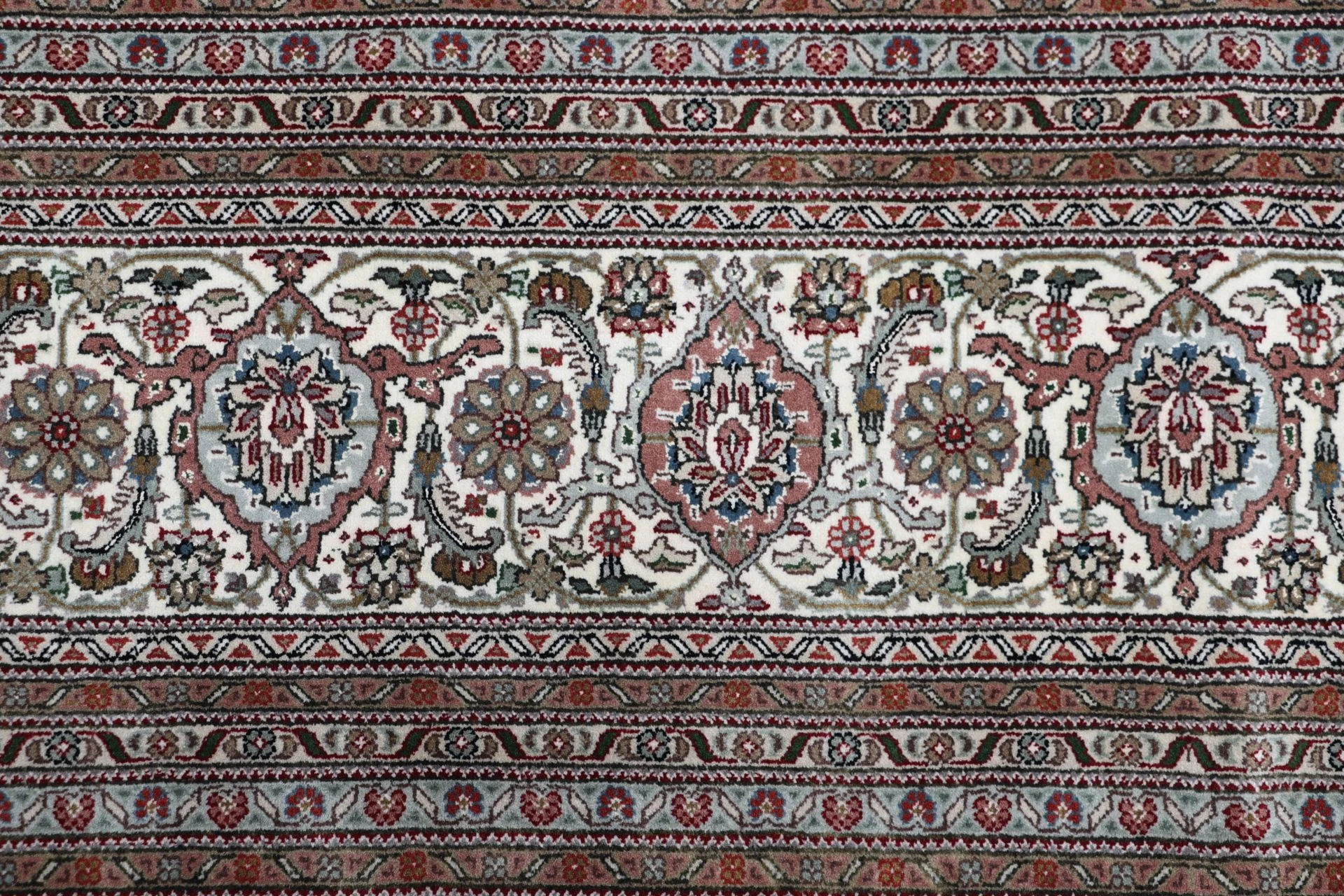 Handgeknüpfter Täbriz Orientteppich 299 × 391 cm