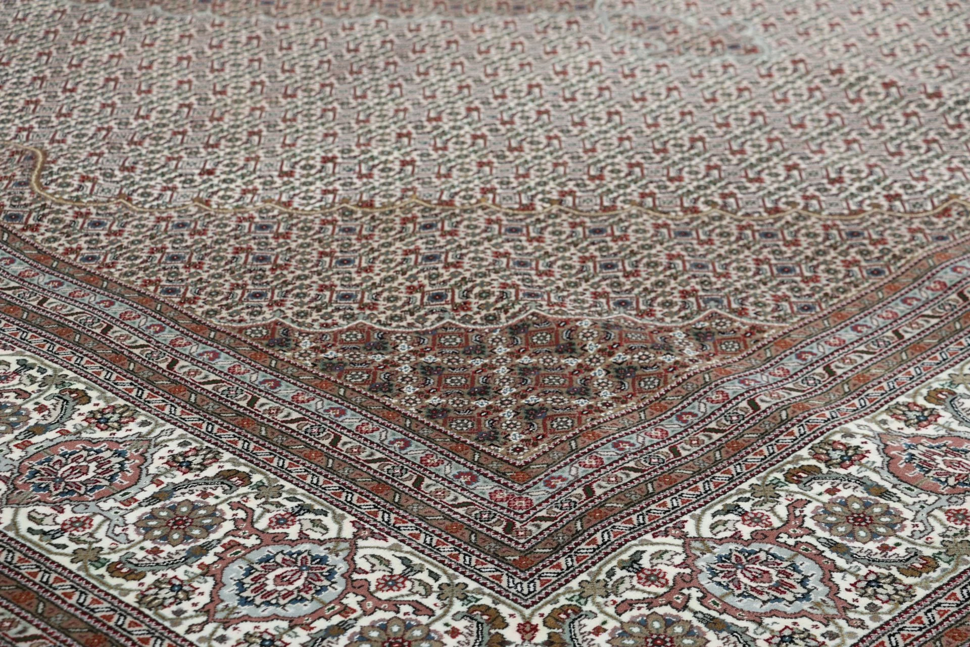Handgeknüpfter Täbriz Orientteppich 299 × 391 cm