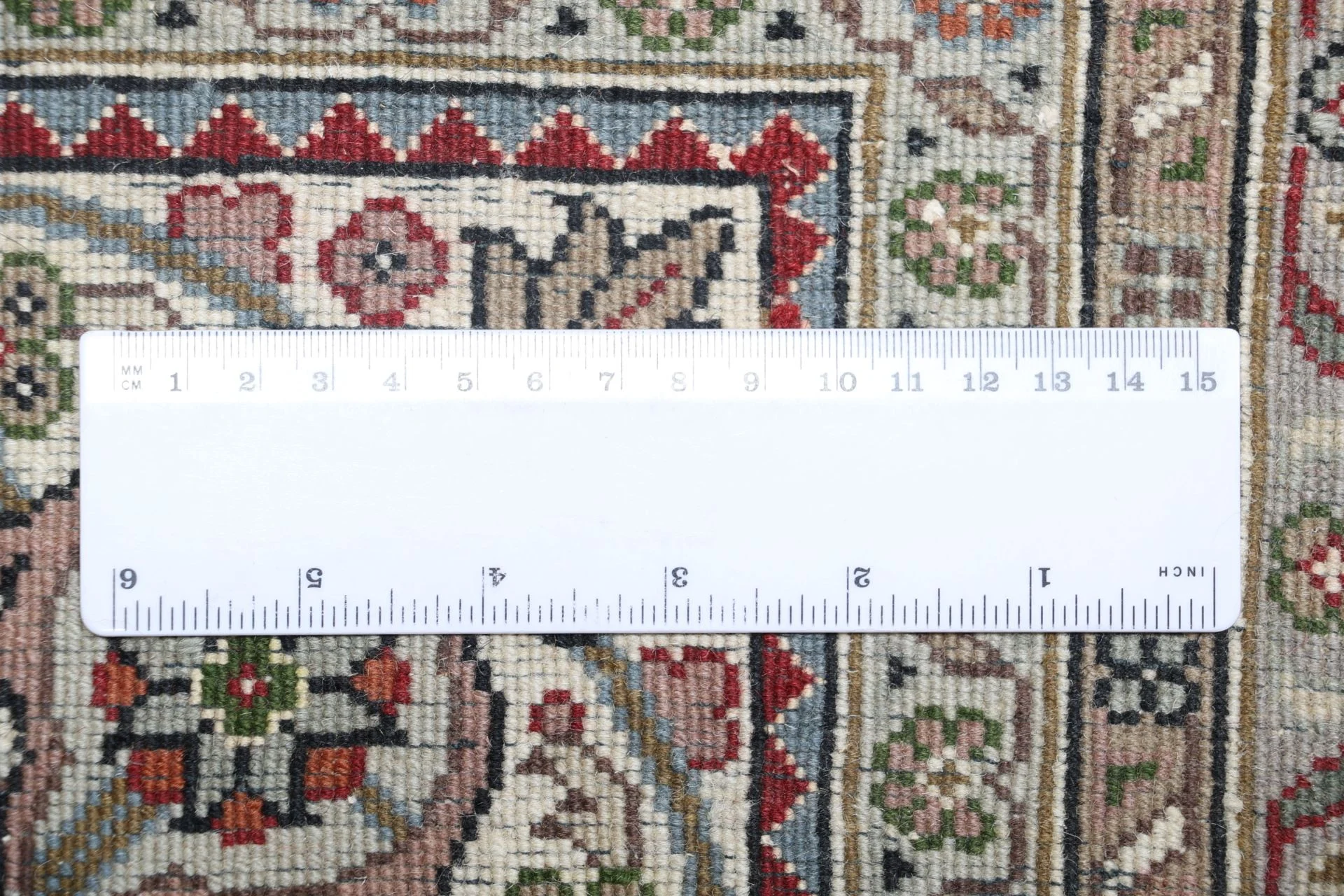 Handgeknüpfter Täbriz Orientteppich 252 × 354 cm