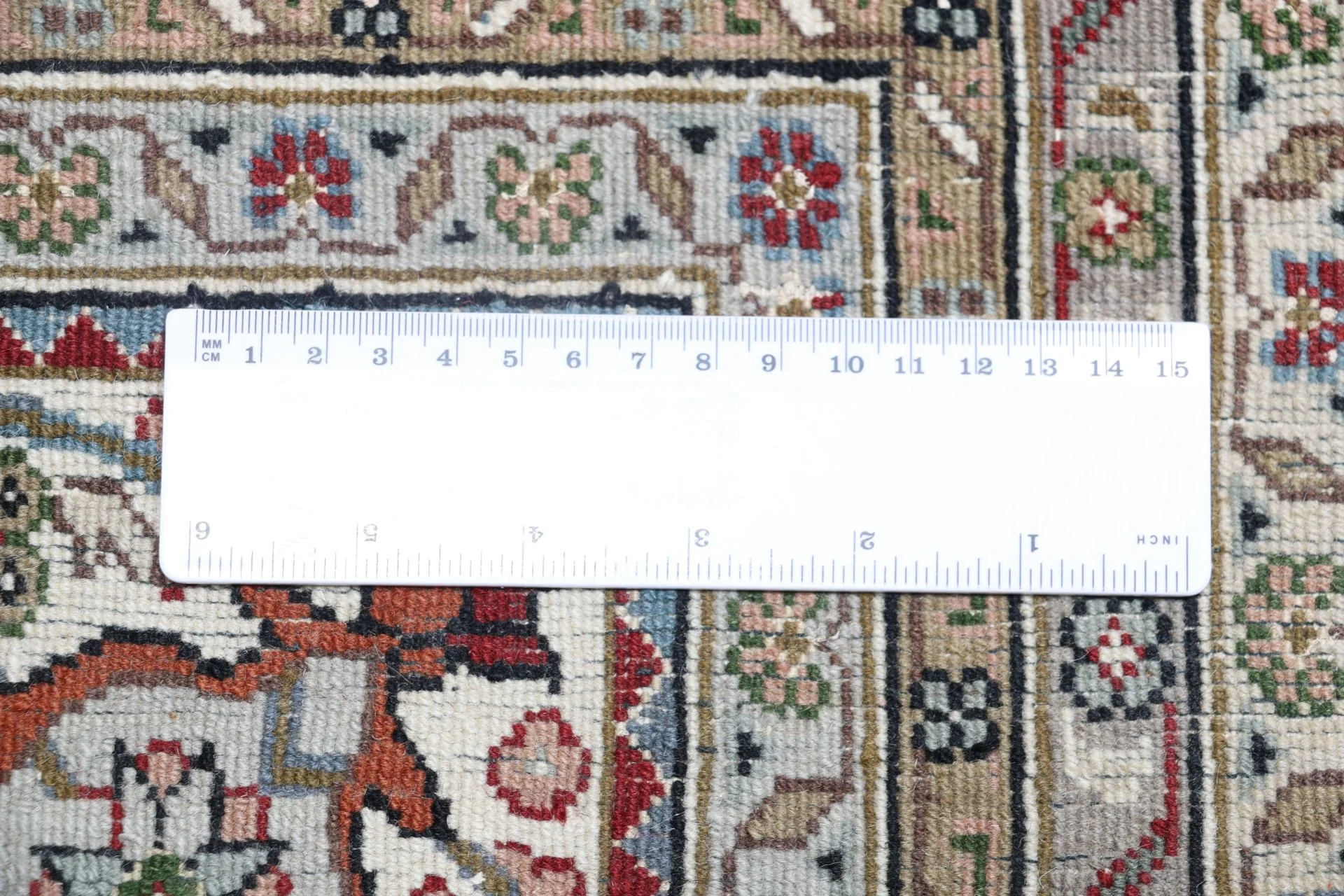Handgeknüpfter Täbriz Orientteppich 250 × 354 cm