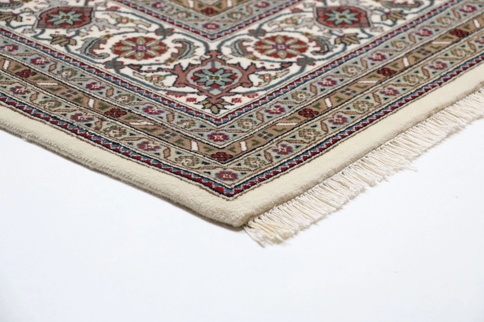 Handgeknüpfter Täbriz Orientteppich 250 × 349 cm