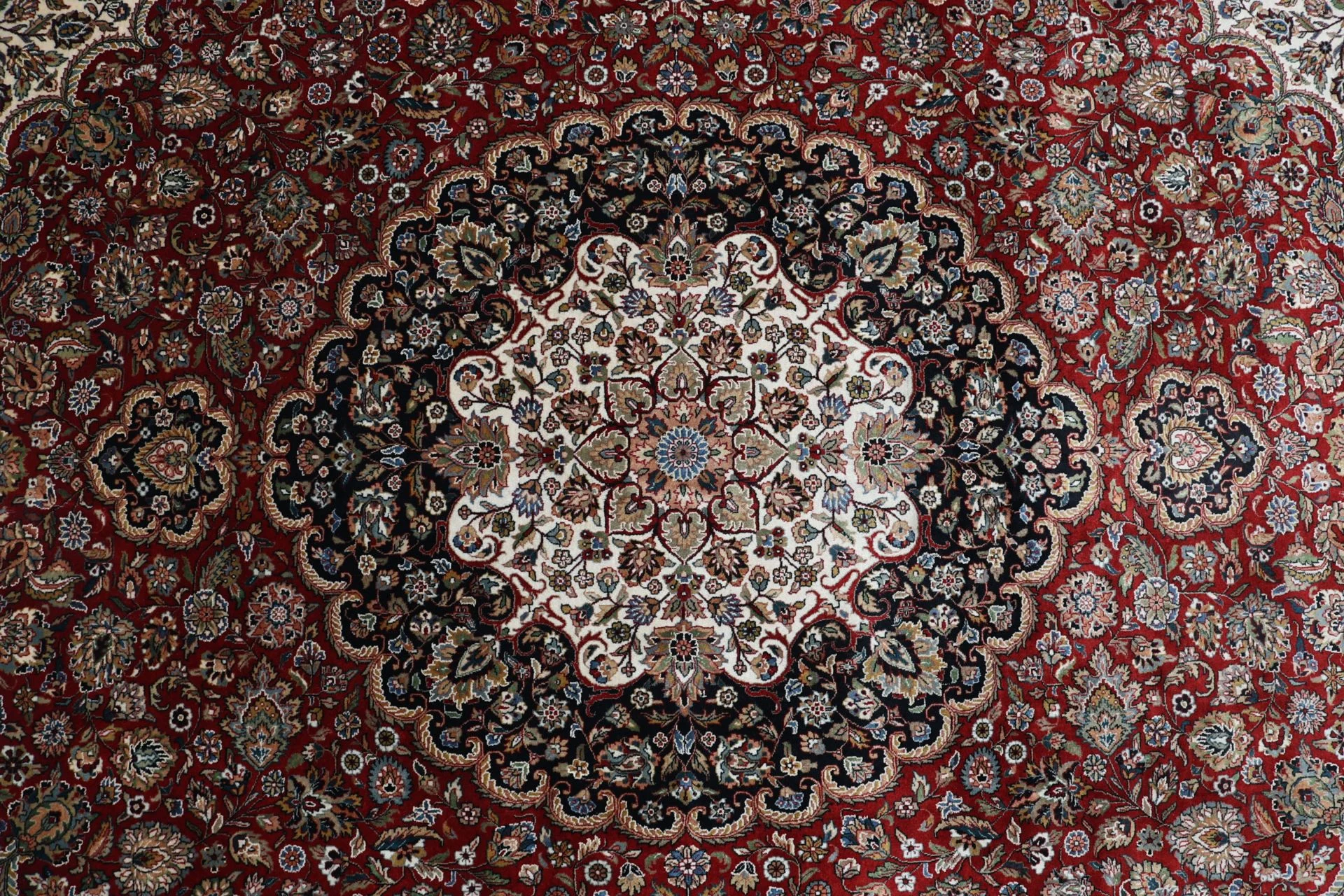 Orientteppich aus Indien, 245 × 305 cm