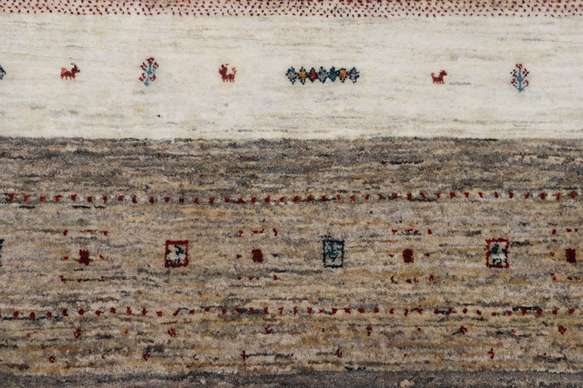 Loribaft Orientteppich aus Indien, 248 × 306 cm