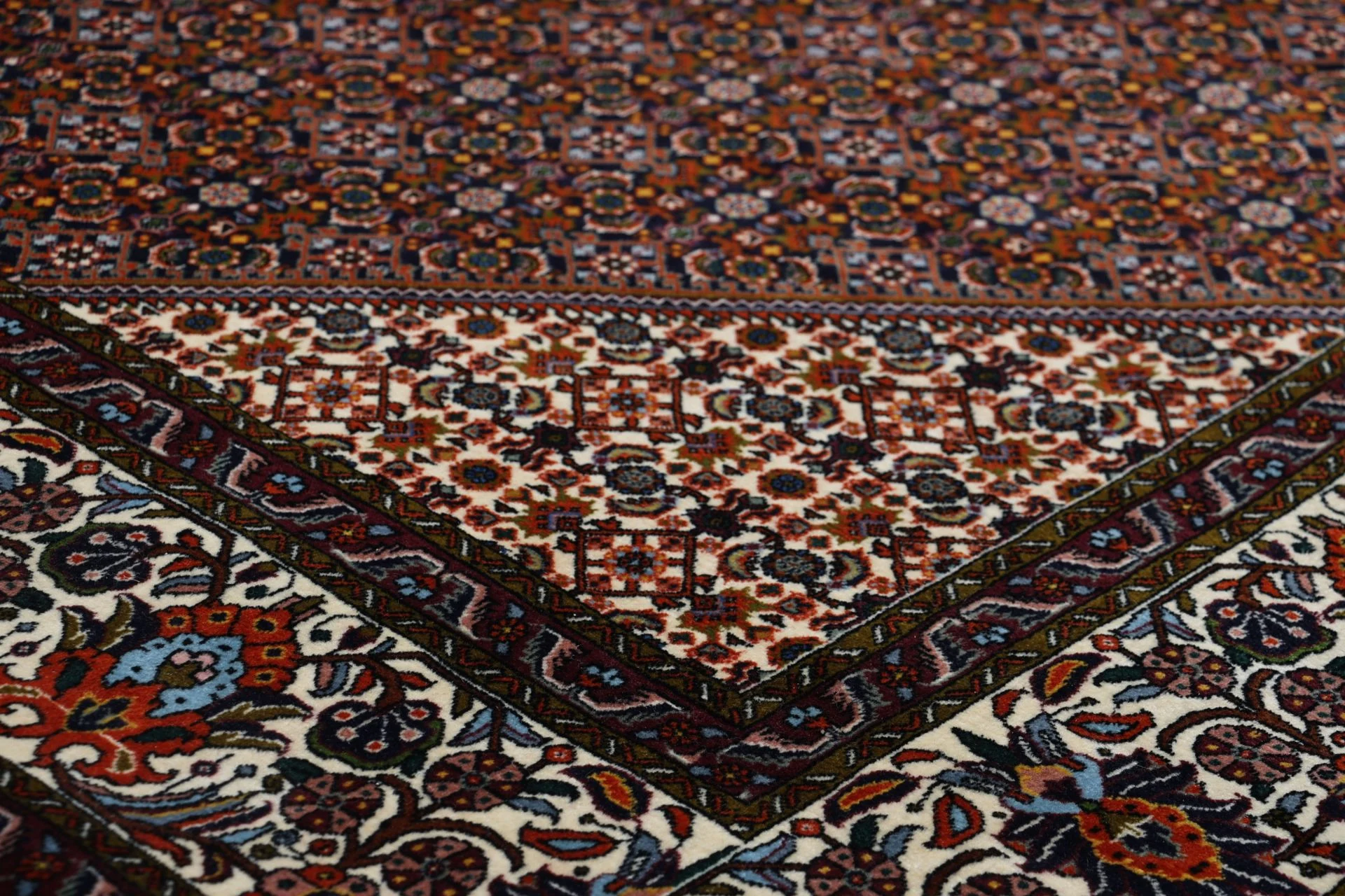 Bijar Perserteppich aus Iran, 253 × 356 cm