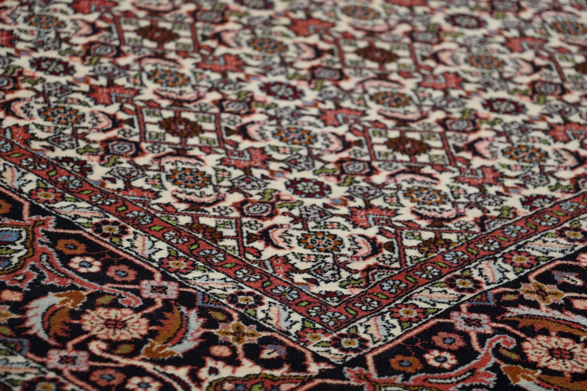 Handgeknüpfter Bijar Perserteppich 254 × 355 cm