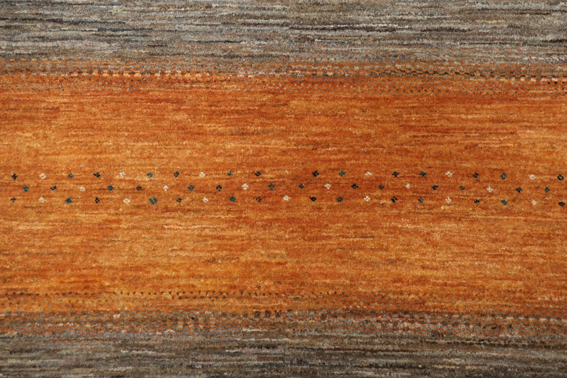 Loribaft Orientteppich aus Indien, 205 × 304 cm