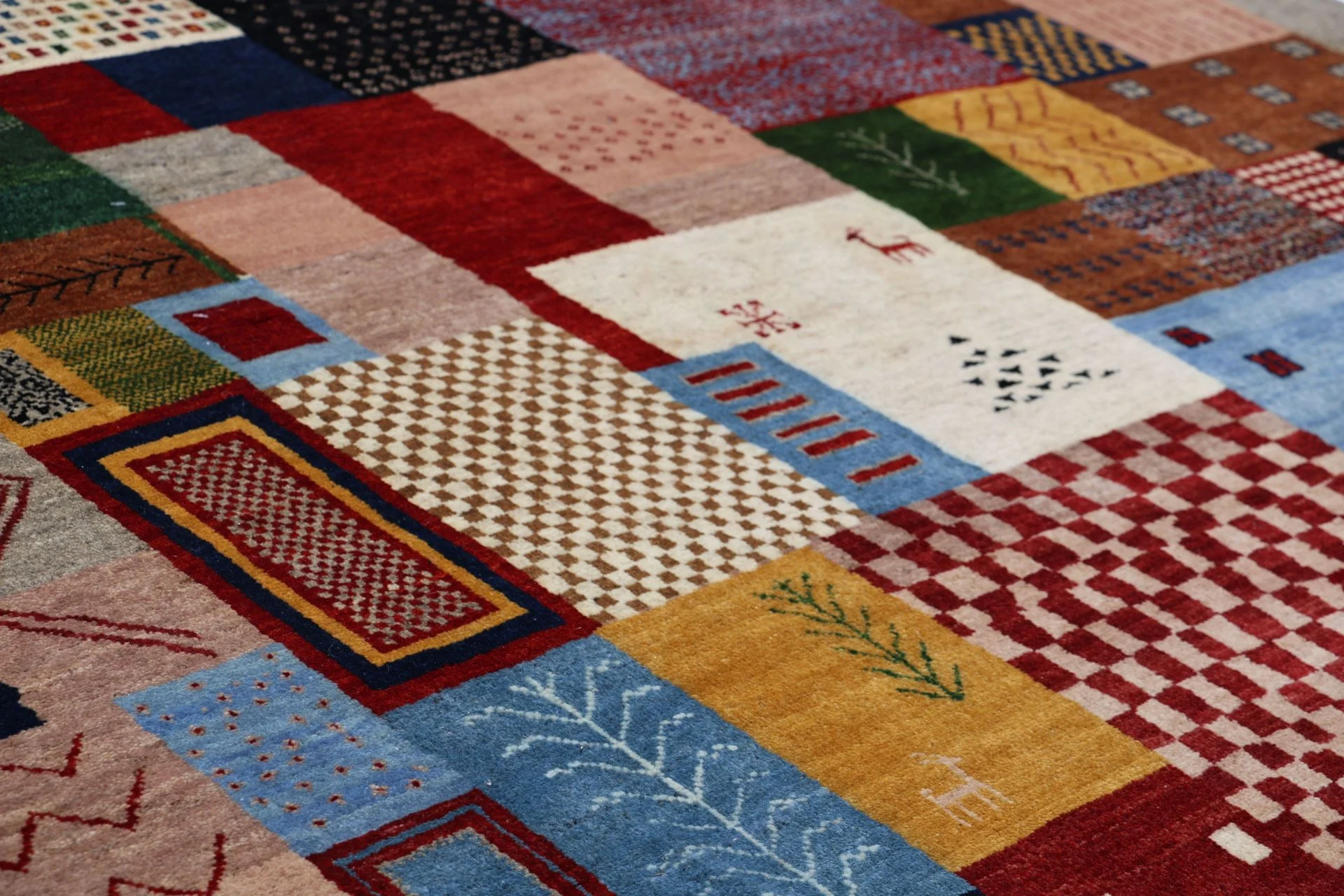 Loribaft Orientteppich aus Indien, 204 × 309 cm
