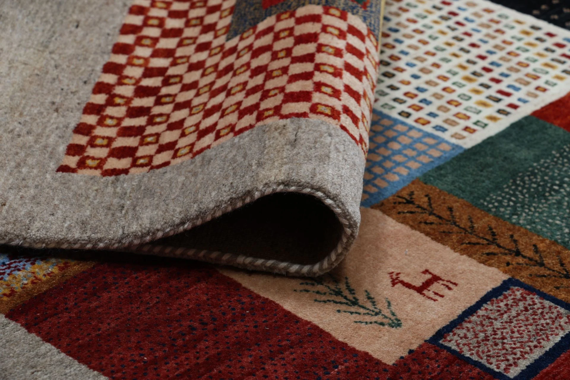 Loribaft Orientteppich 195 × 308 cm aus Wolle, handgeknüpft