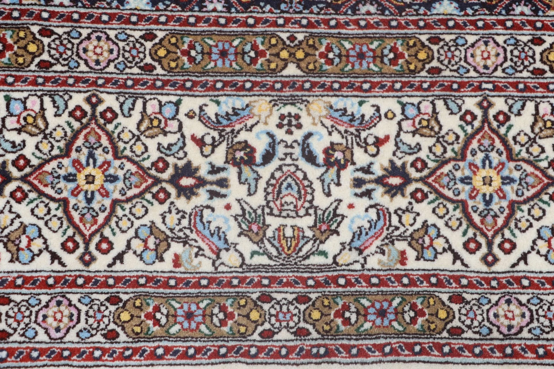 Moud Perserteppich 195 × 305 cm aus Wolle, handgeknüpft