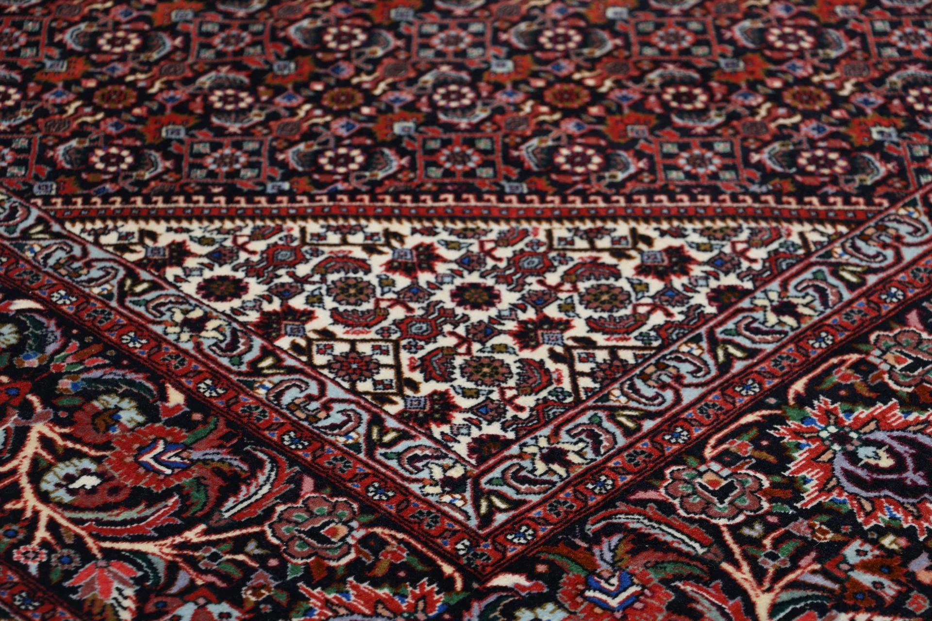 Handgeknüpfter Bijar Perserteppich 205 × 295 cm