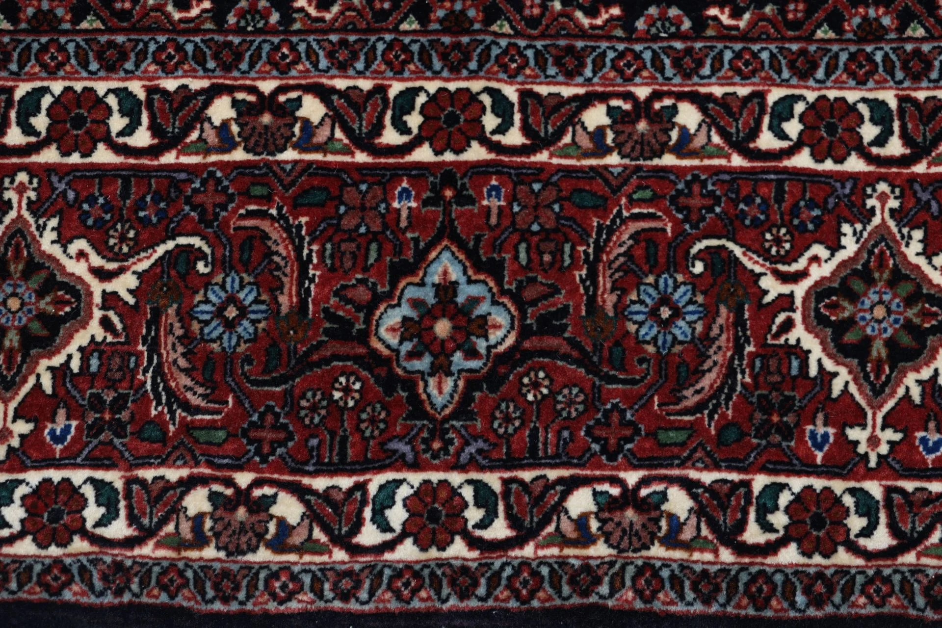 Handgeknüpfter Bijar Perserteppich 214 × 307 cm