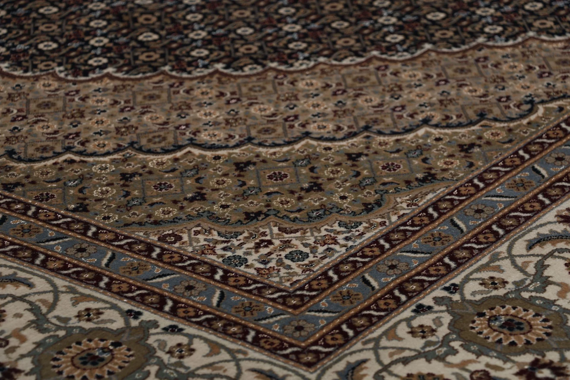 Täbriz Orientteppich 253 × 304 cm aus Wolle, handgeknüpft