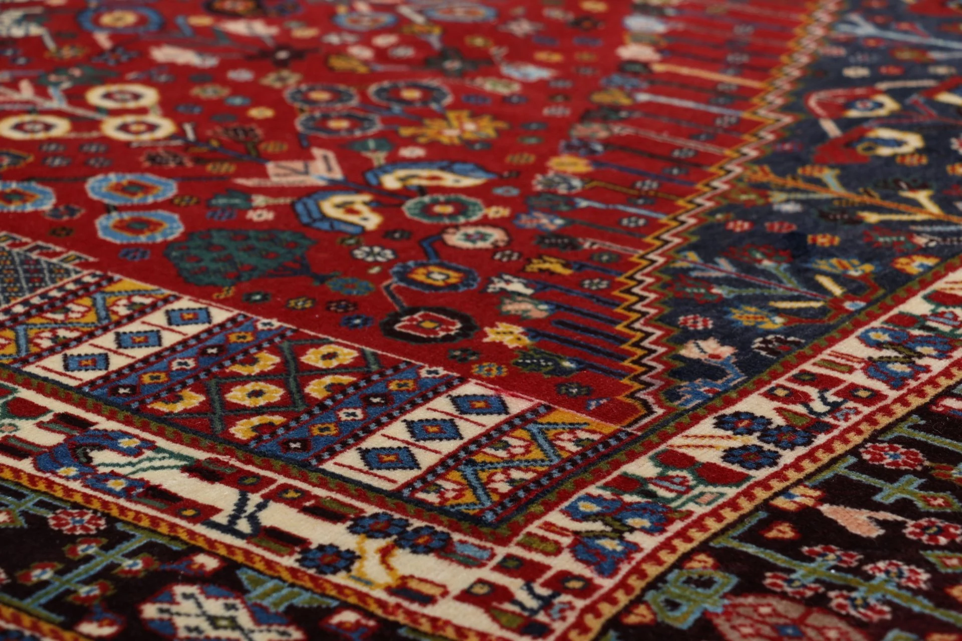Shiraz Perserteppich aus Iran, 206 × 303 cm