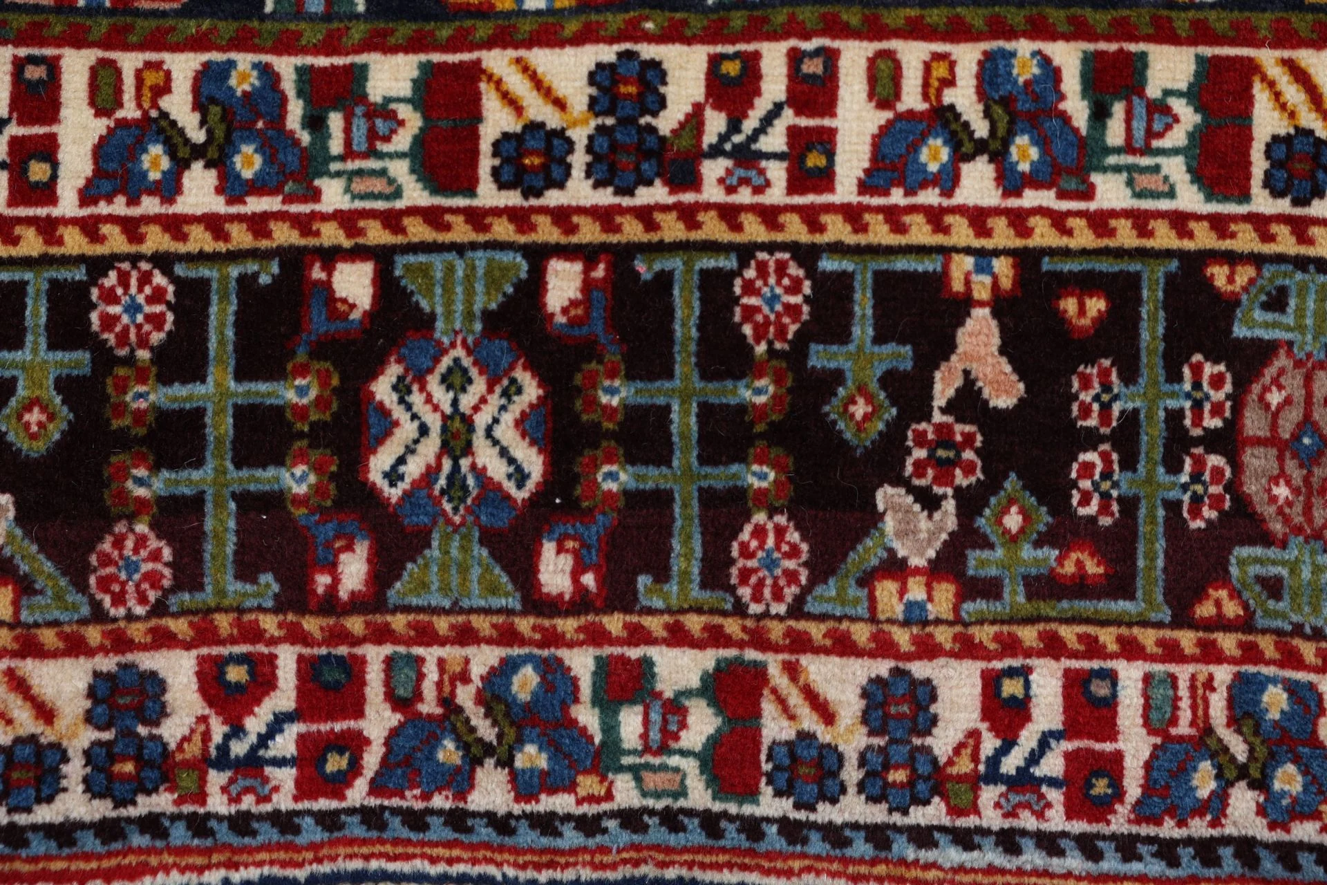 Shiraz Perserteppich aus Iran, 206 × 303 cm