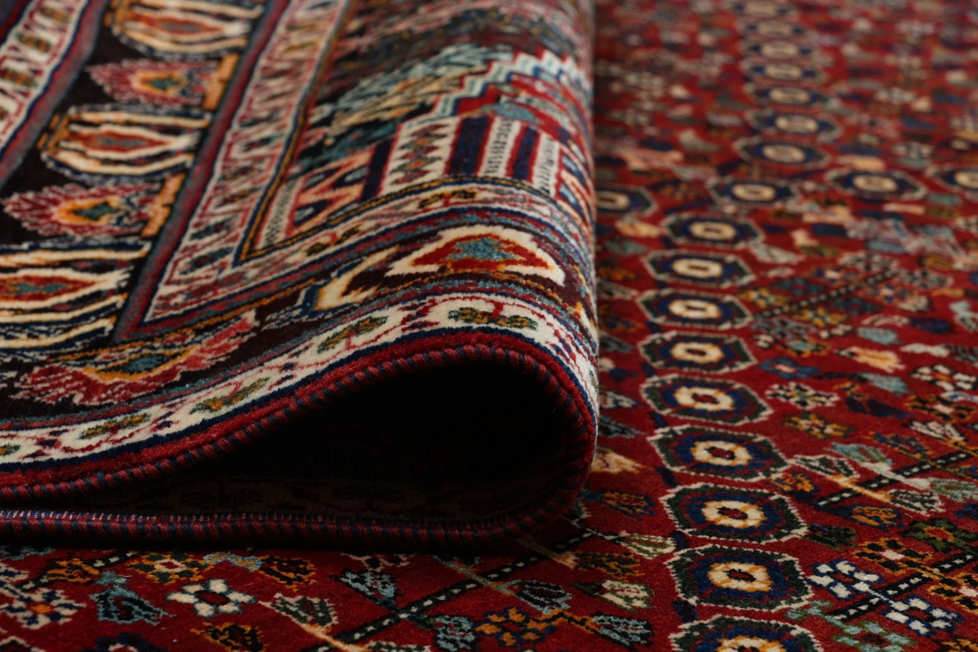 Shiraz Perserteppich aus Iran, 213 × 302 cm