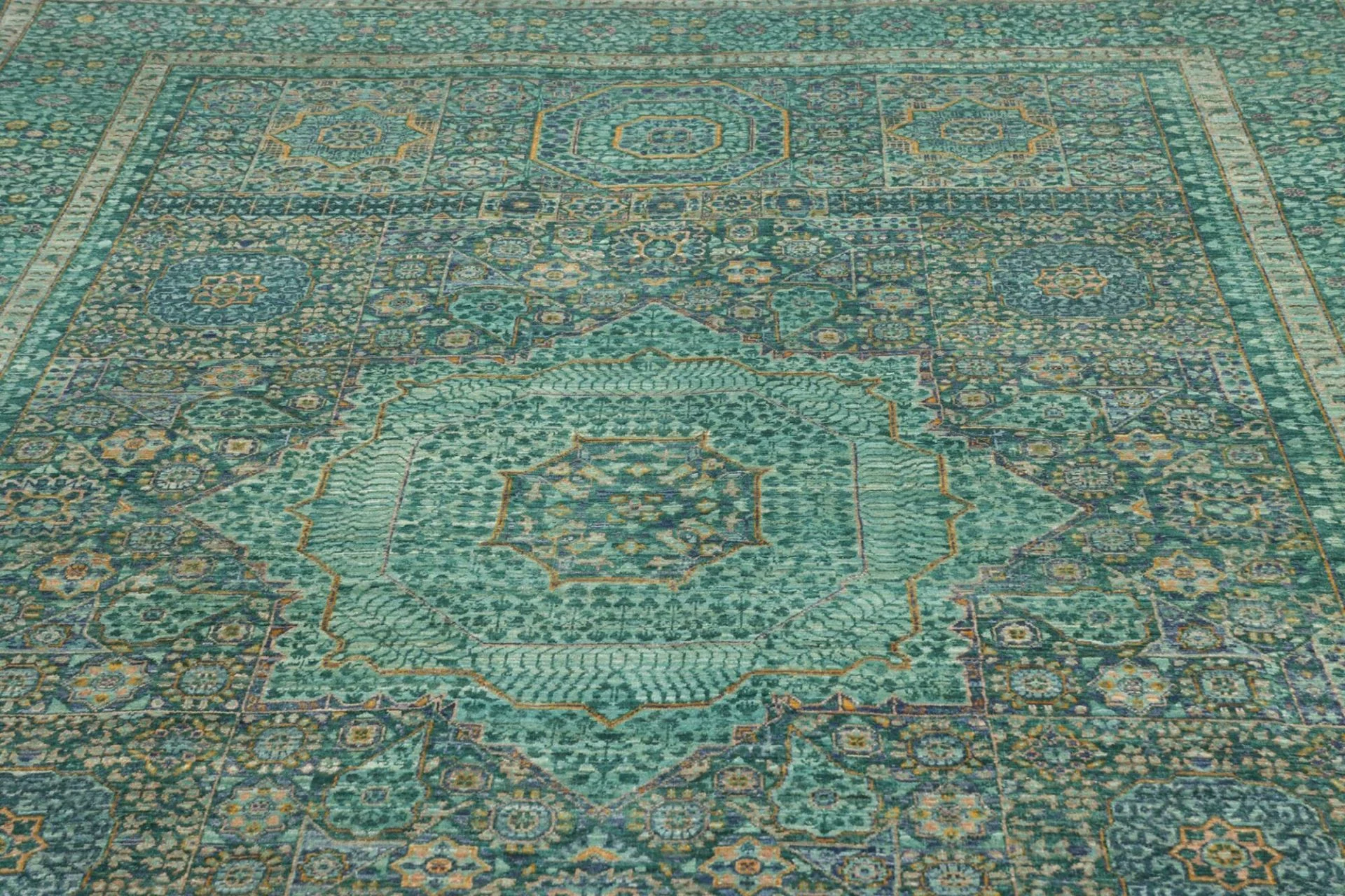 Mamluk Orientteppich 202 × 307 cm aus Wolle, handgeknüpft