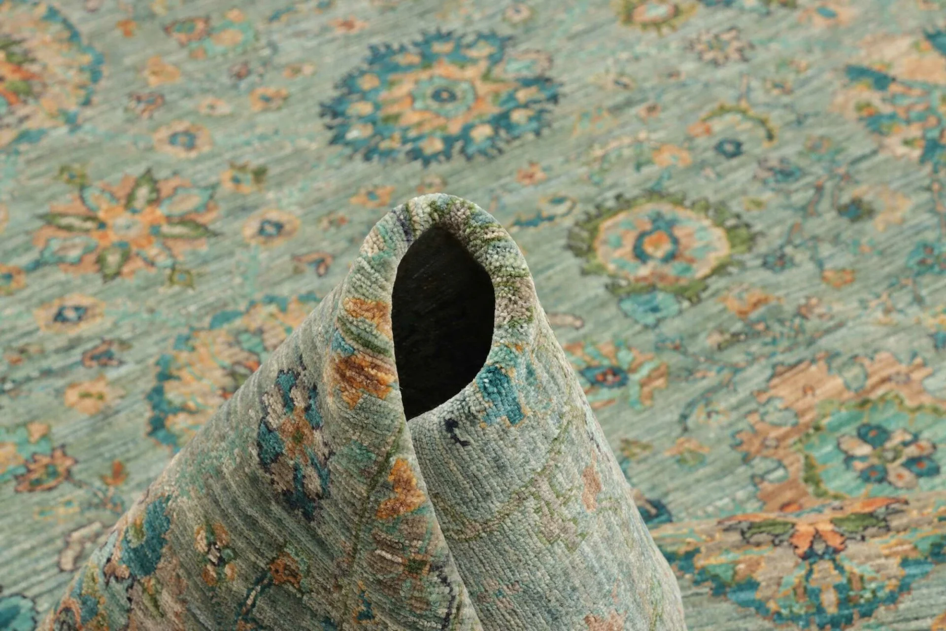 Handgeknüpfter Samarkand Orientteppich 248 × 299 cm