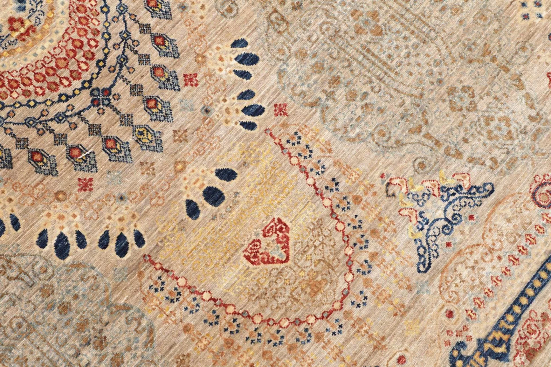 Samarkand Orientteppich aus Pakistan, 243 × 303 cm