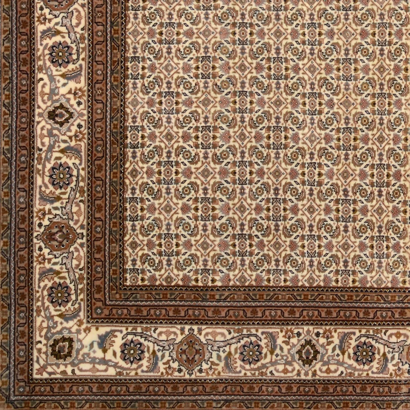Täbriz Orientteppich 244 × 307 cm aus Wolle & Seide, handgeknüpft