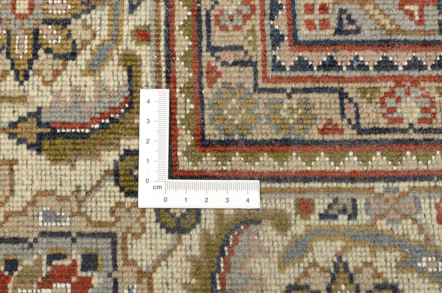Täbriz Orientteppich 247 × 350 cm aus Wolle, handgeknüpft