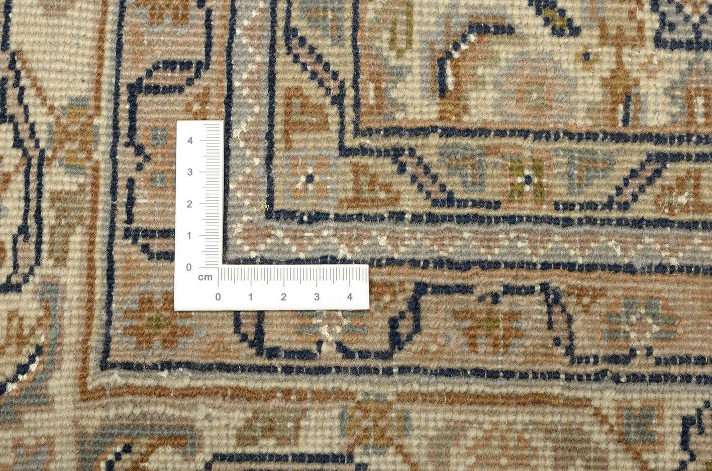 Handgeknüpfter Täbriz Orientteppich 198 × 295 cm