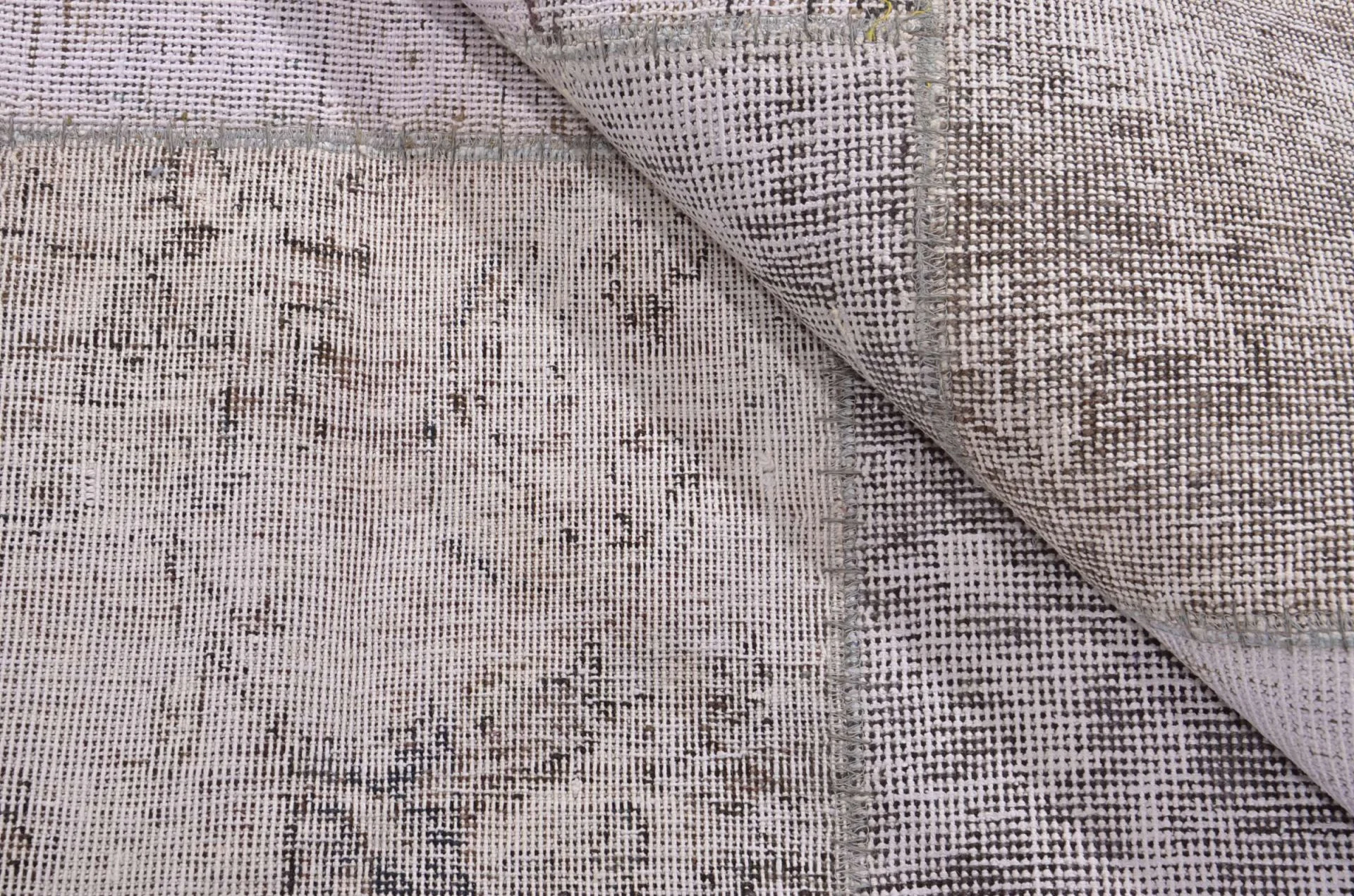 Orientteppich aus Pakistan, 170 × 240 cm