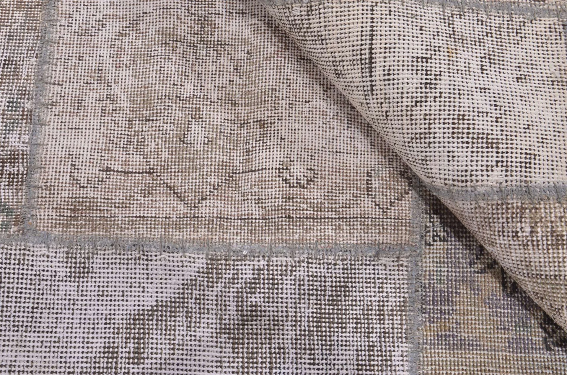 Orientteppich 170 × 240 cm aus Wolle, handgeknüpft