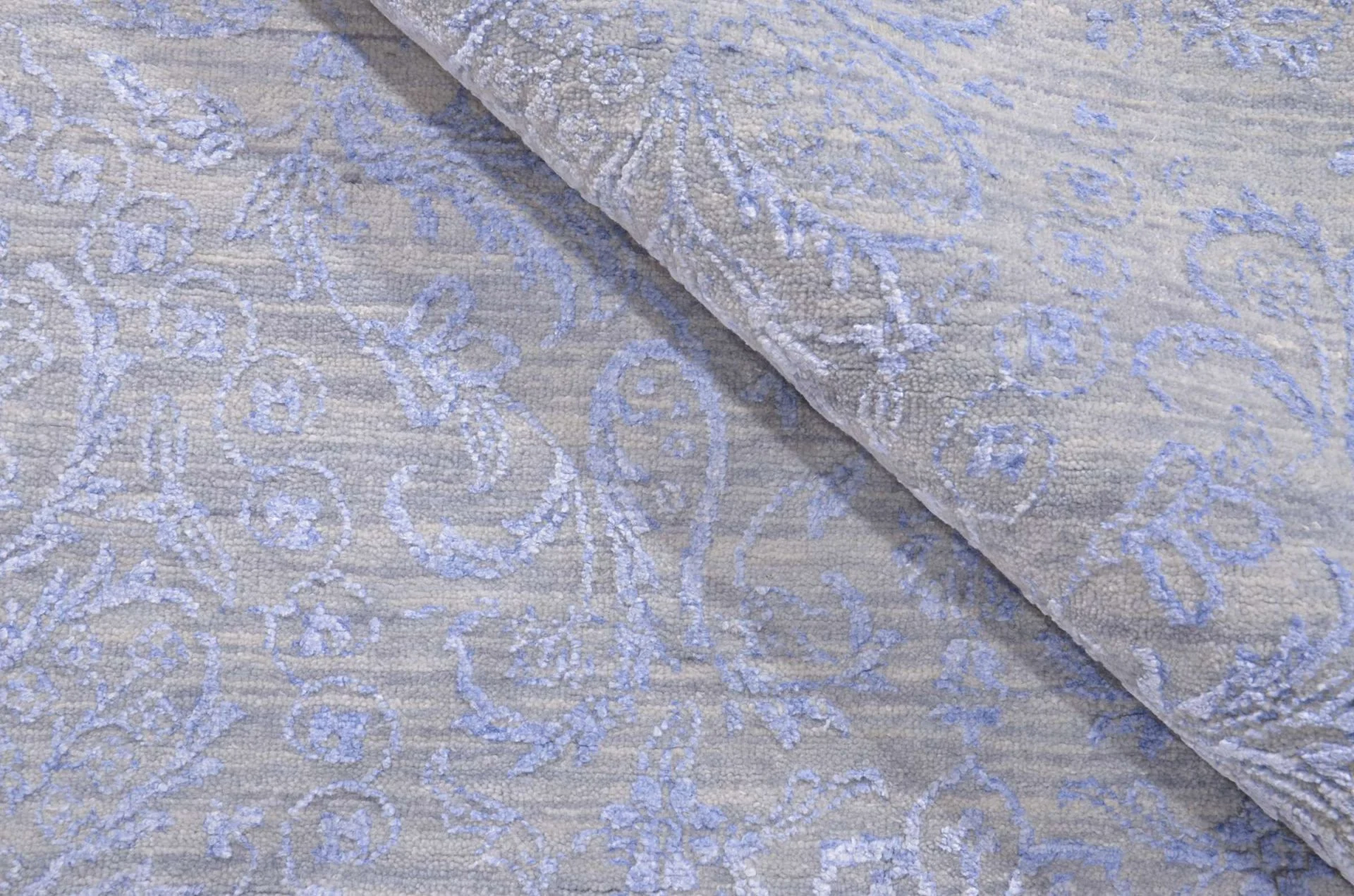 Handgeknüpfter Orientteppich 246 × 308 cm