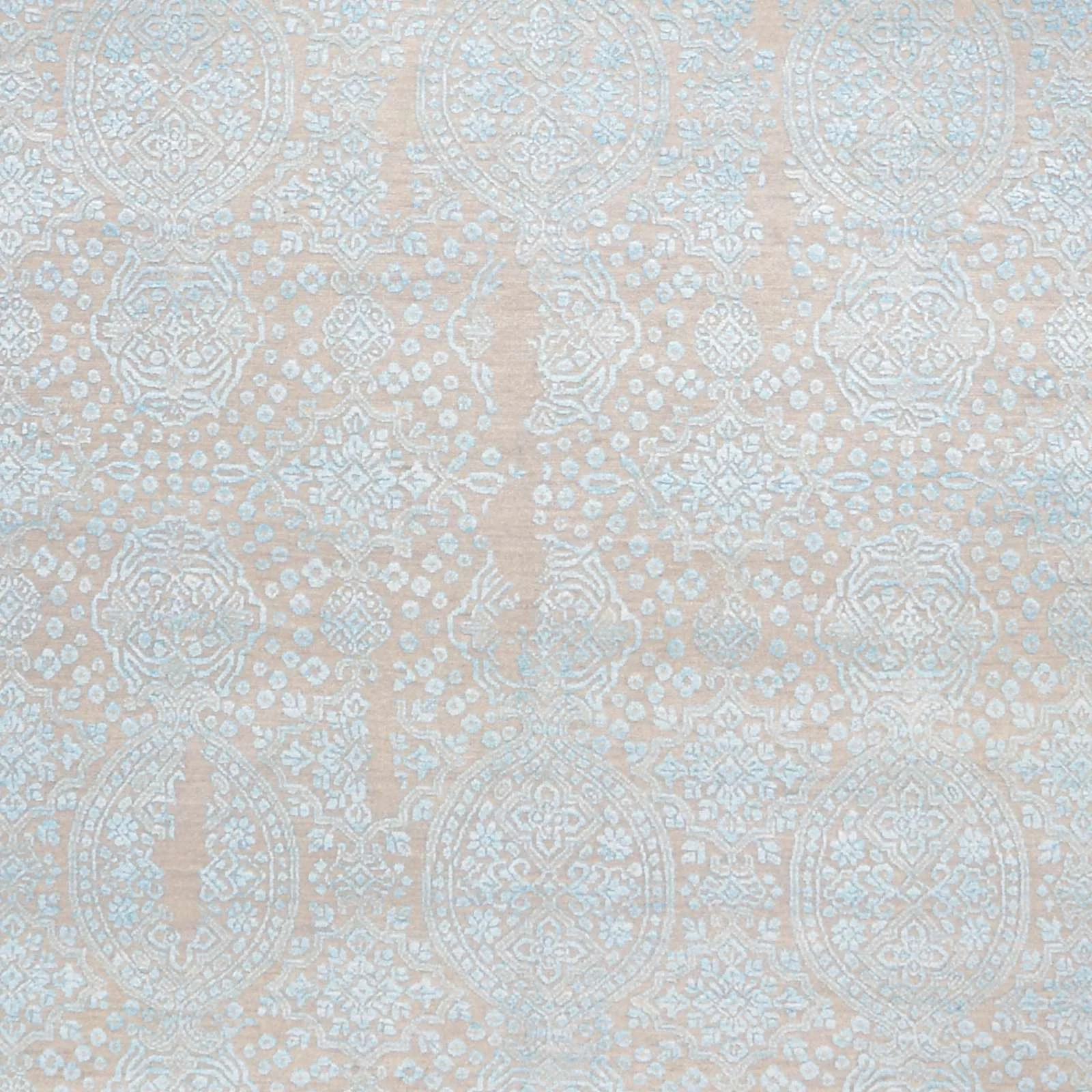Orientteppich 241 × 304 cm aus Wolle & Seide, handgeknüpft