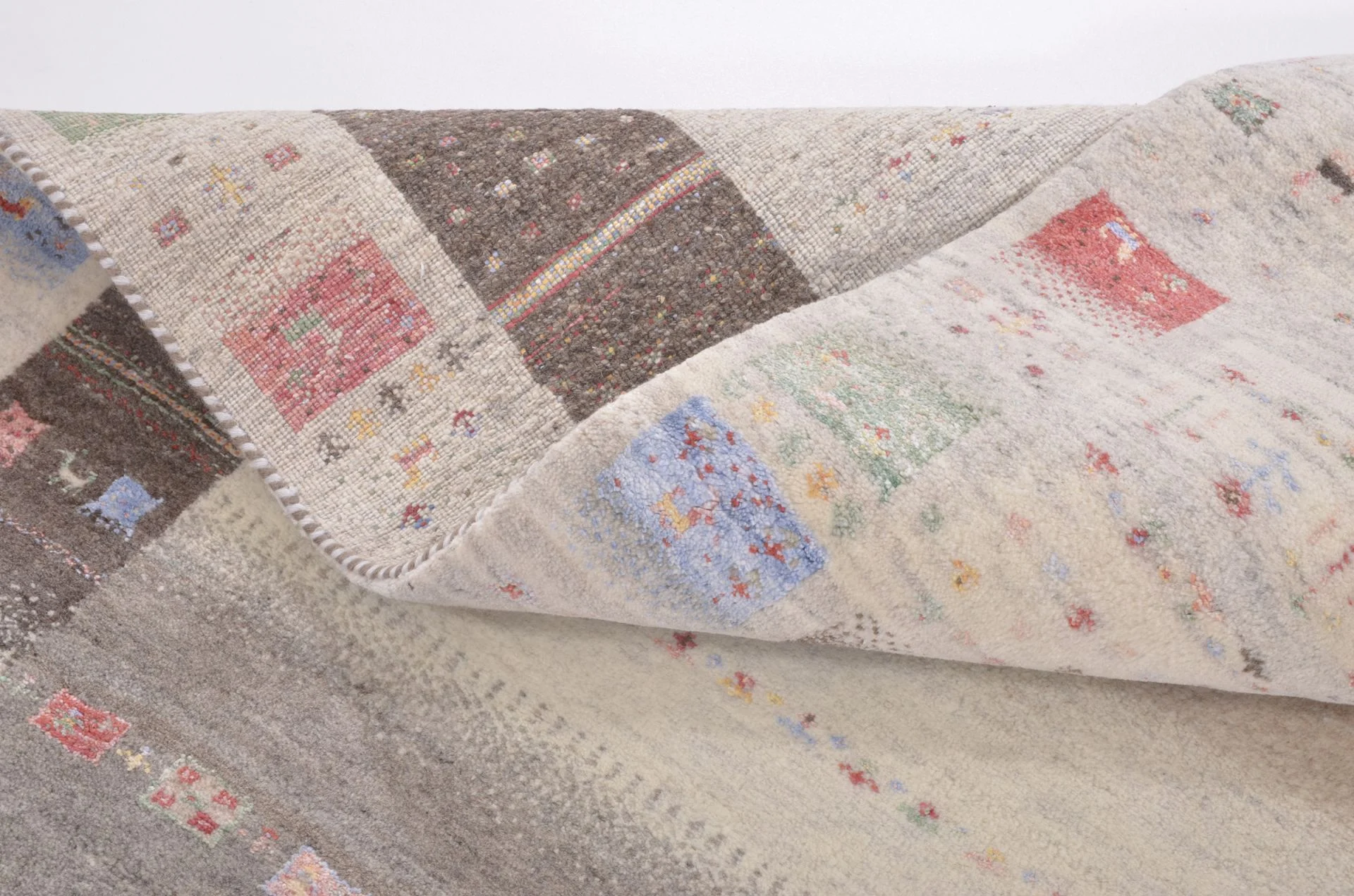 Handgeknüpfter Loribaft Orientteppich, 153 × 198 cm, Wolle & Seide